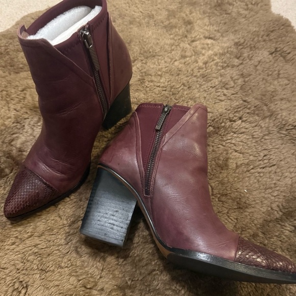 Donald J. Pliner Burgundy Ankle Boots - Picture 6 of 10
